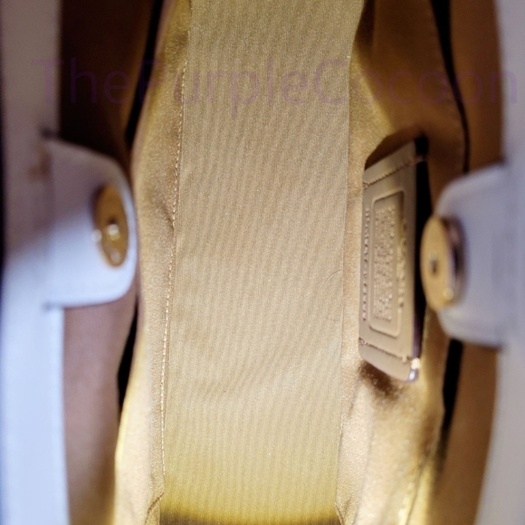 NWOT- Coach Surrey Carryall in Signature Canvas w/Floral Appliques. F73669 - Picture 7 of 9